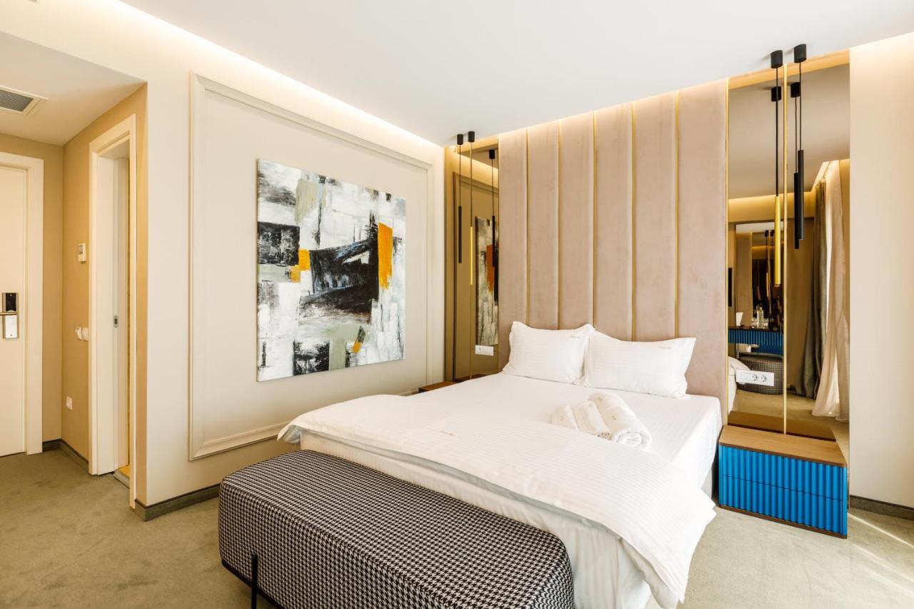 Onal Boutique Hotelier Mamaia Exterior foto